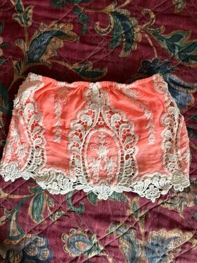 Hot & Delicious Coral Lace Trim Bandeau Crop Top